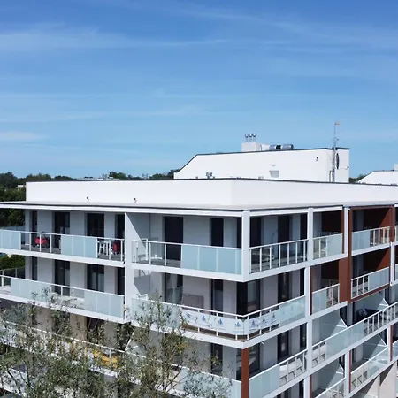 Διαμέρισμα Black & Pink A020 -